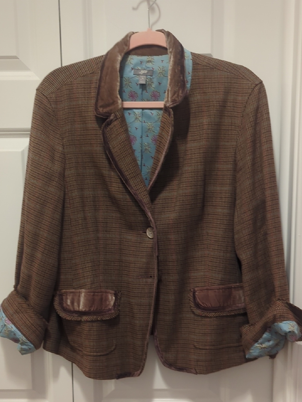 Vintage-Inspired Brown Plaid Women's J Jill Blazer . Slightly Distressed